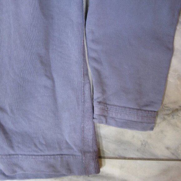 THE Territory Ahead Men's Matte Blue V-Neck Sweatshirt Size Medium - Picture 6 of 6